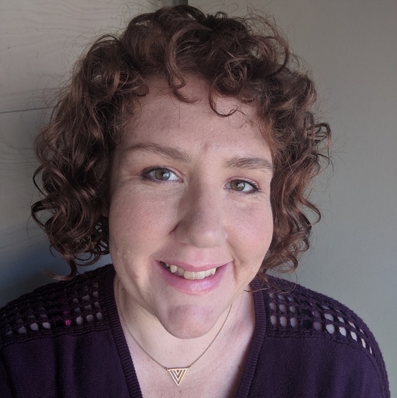 Meet your Posher, Amanda - Picture 1 of 1